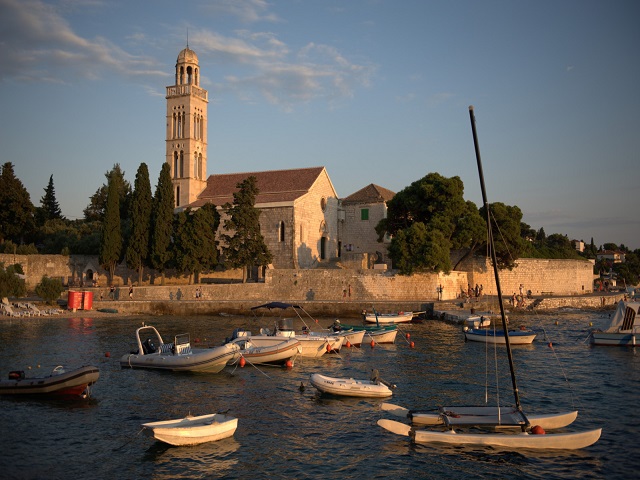 hvar samostan